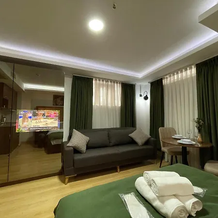 Elegance 公寓式酒店 4*