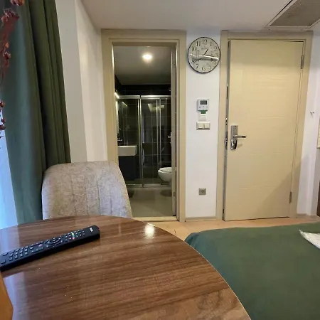 Elegance 公寓式酒店 4*