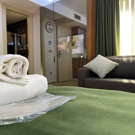 Elegance 4* Istanboel