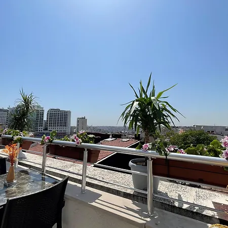 Elegance Aparthotel 4*