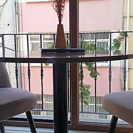 Elegance شقة فندقية اسطنبول