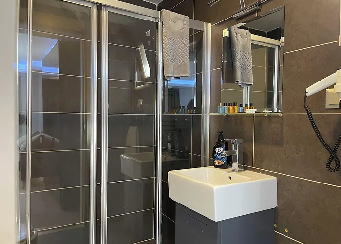 Elegance 公寓式酒店