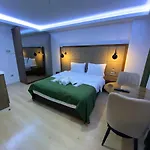 Elegance Aparthotel
